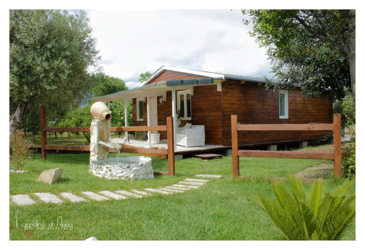 Il Giardino Di Rosy Villa Su Forti Luaran gambar